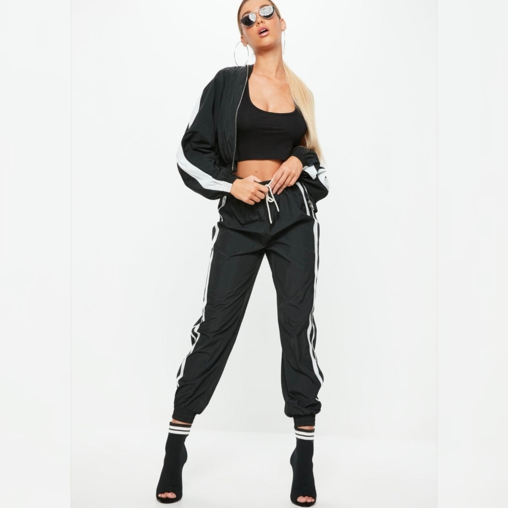 High side stripe windbreaker joggers